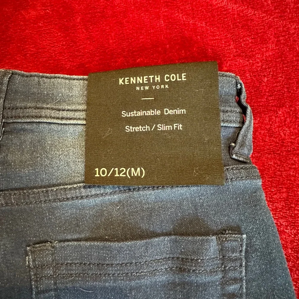 Kenneth‎ Cole Girls Slim Fit Denim Shorts Dark Wash Raw Hem Size 10/12
